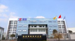 <b>军、曾妍担任编剧</b>
